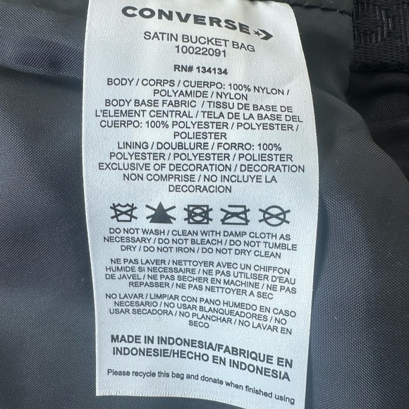NWT Converse Black Satin Bucket Mini Bag, MSRP $40 - Picture 7 of 9
